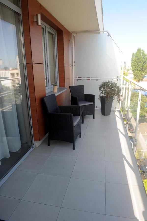 Apartament Ster Kolobrzeg Apartamento Exterior foto
